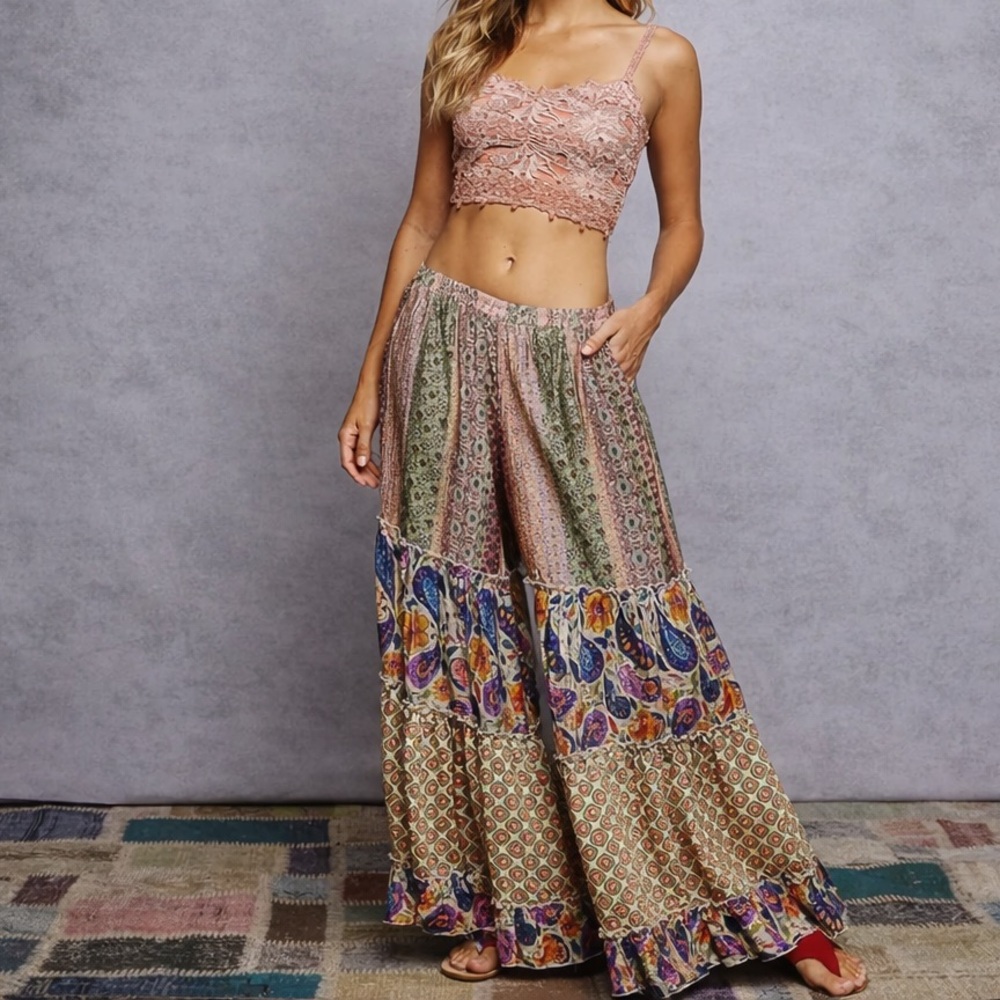 POL Bohemian Wide Leg Patch Palazzo Pants Chic Boho Size Medium NWOT